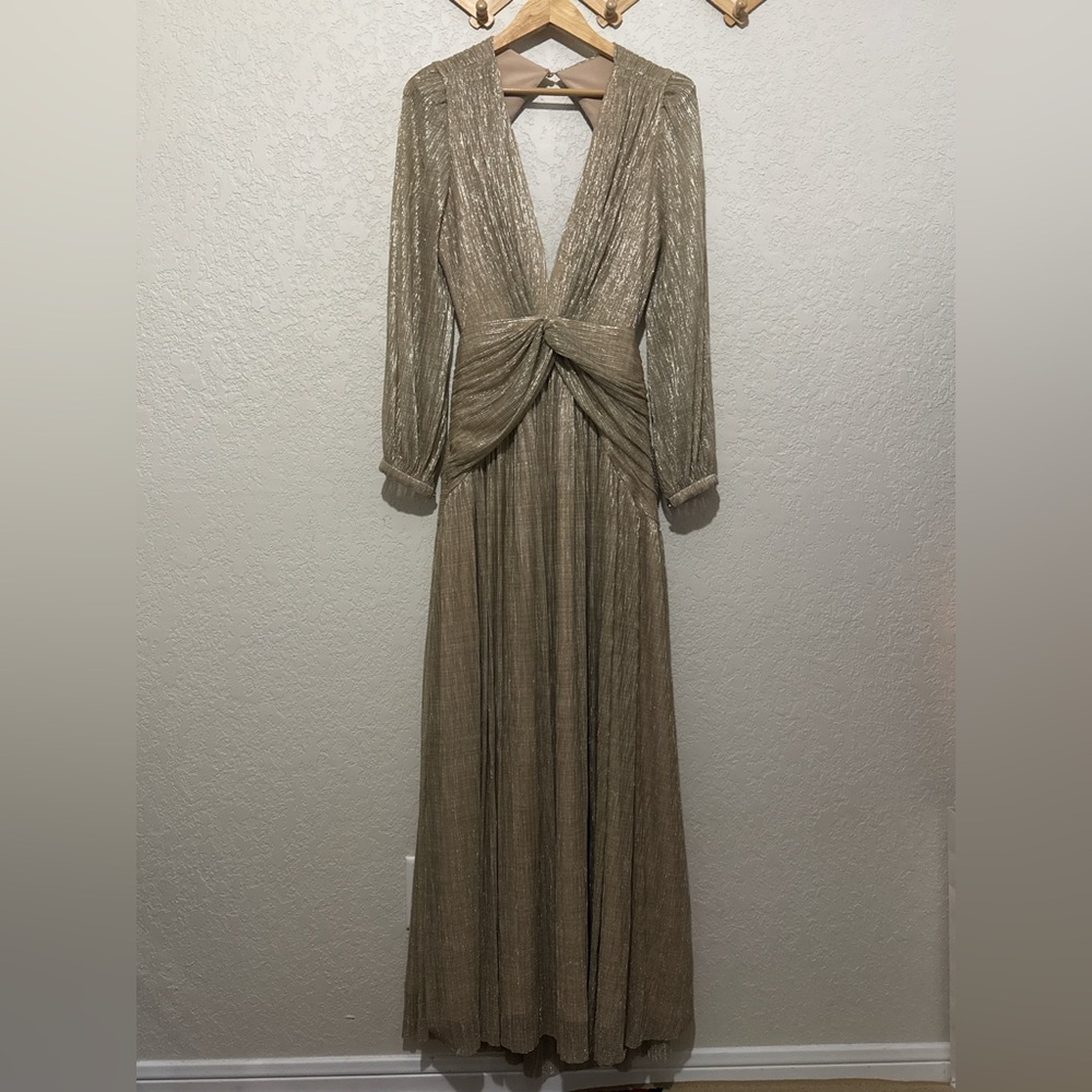 Beautiful prom/wedding hazel gold metallic gianni bini dress size 12 nwt